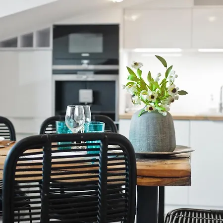 Ap Baltic アパート ミエルノ